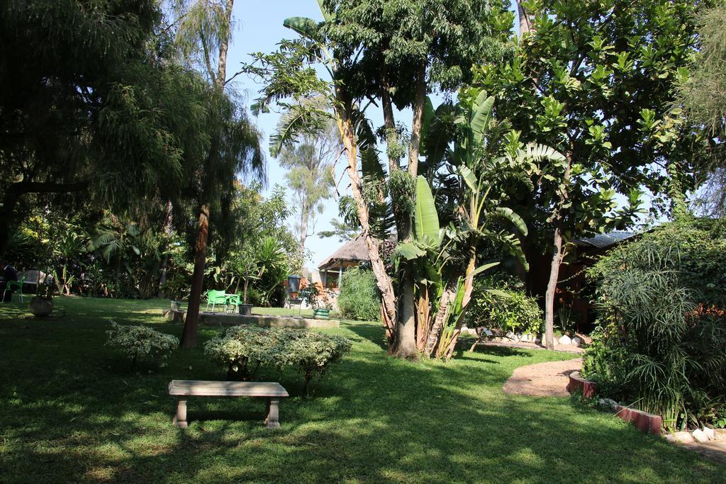 Palmwood Lodge ลุซากา ภายนอก รูปภาพ