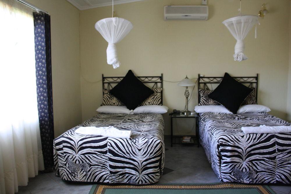 Palmwood Lodge ลุซากา ภายนอก รูปภาพ