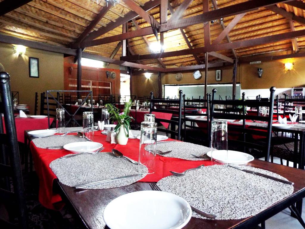 Palmwood Lodge ลุซากา ภายนอก รูปภาพ