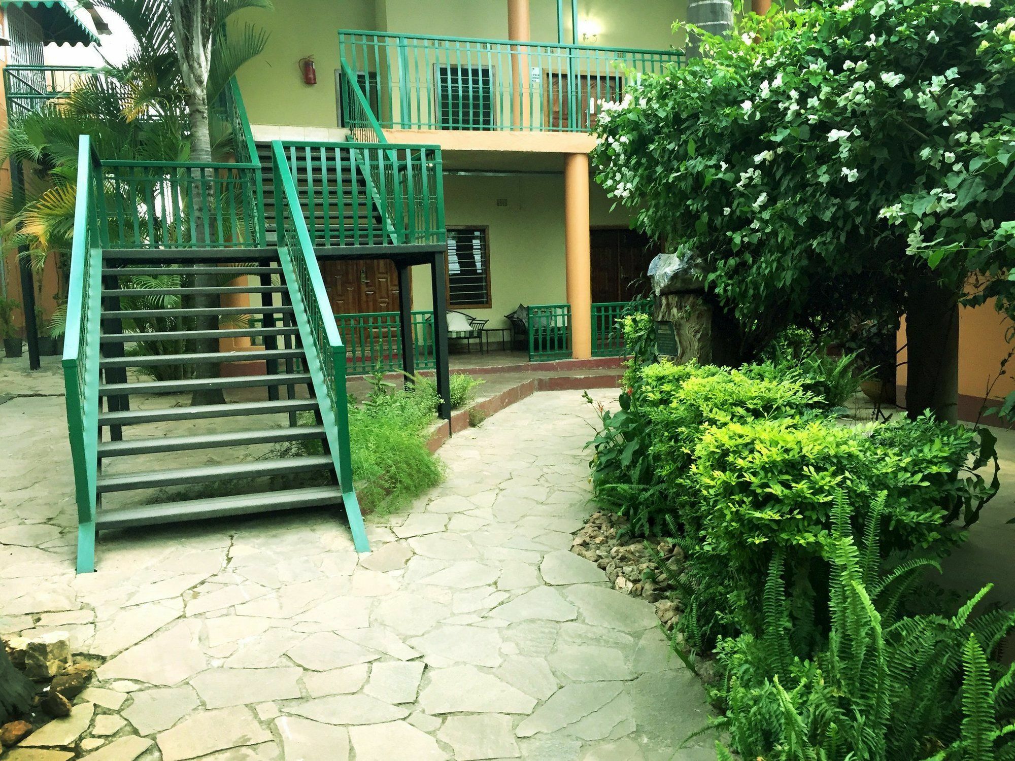 Palmwood Lodge ลุซากา ภายนอก รูปภาพ